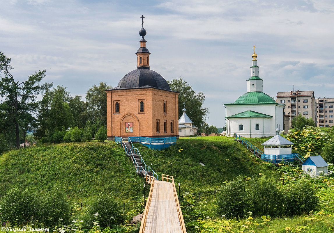 В древнем коми селе Усть-Вымь (Емдiн). - Николай Зиновьев