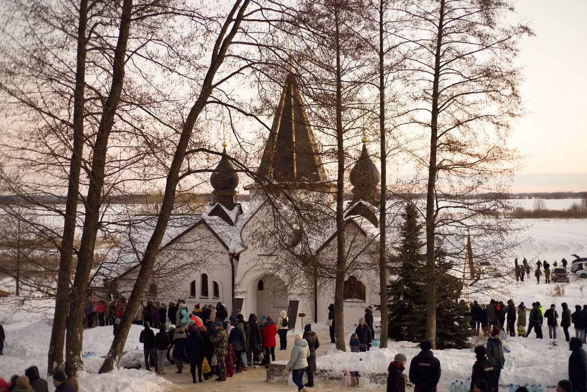 Крещение кому водицы кому купатся - Руслан 