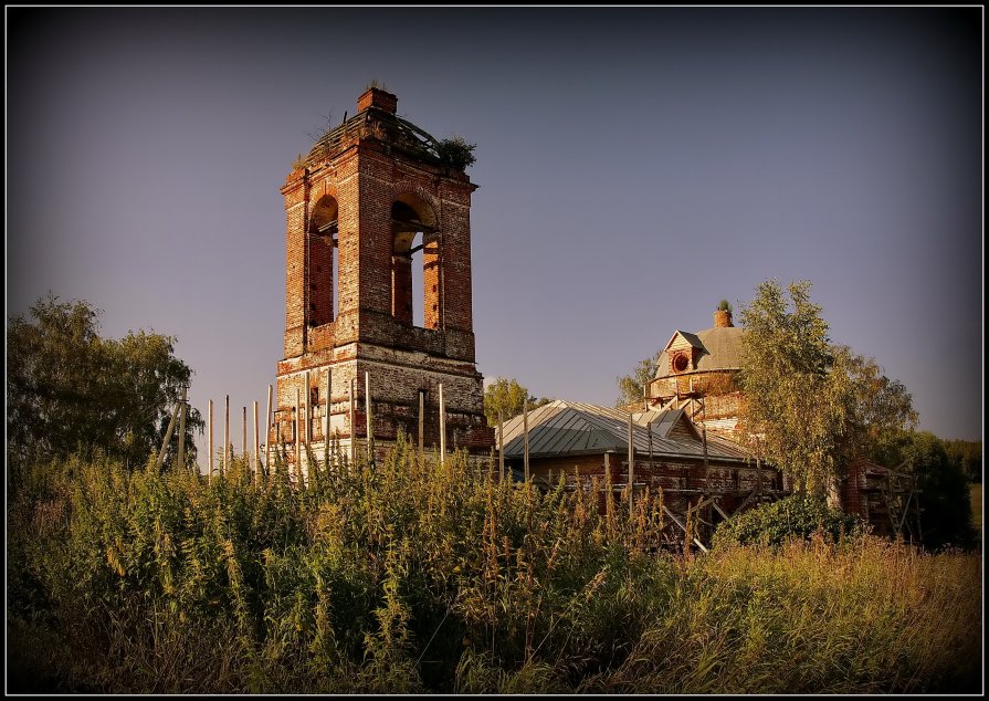 Церковь Покрова Пресвятой Богородицы в Малой Бремболе - Евгений Жиляев