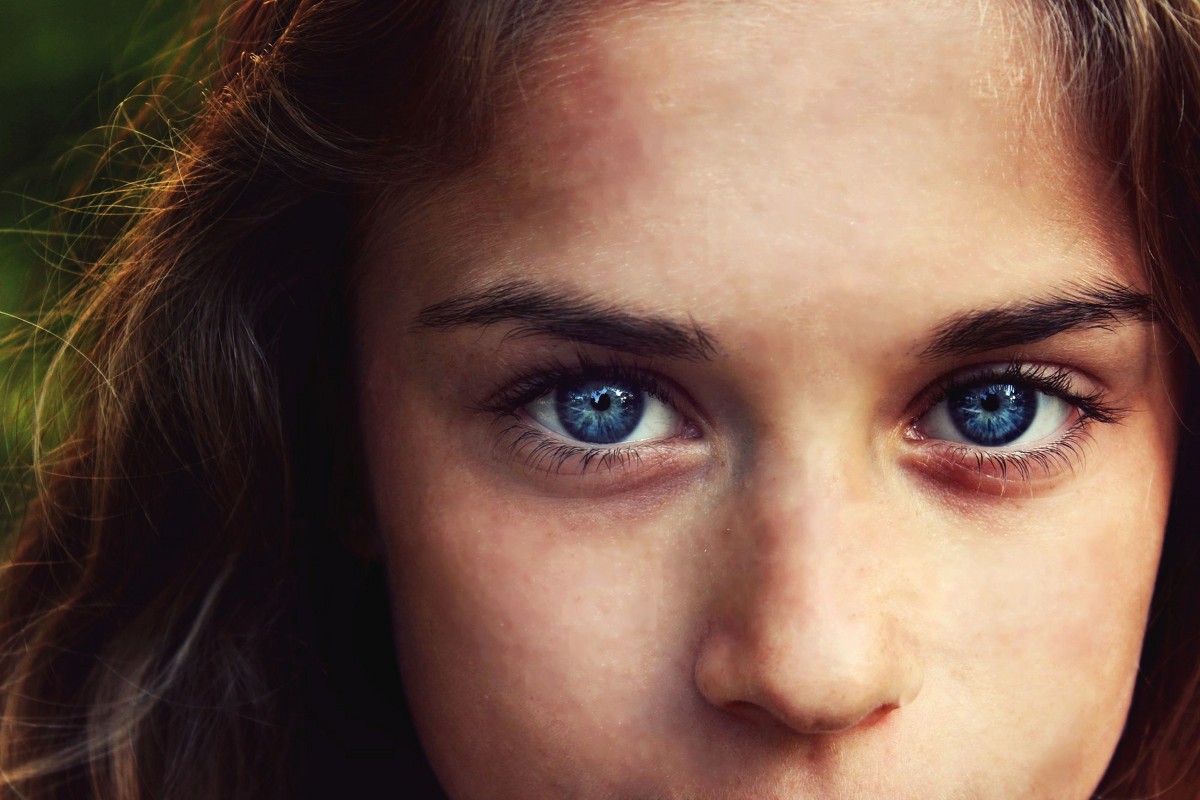 Очі - Емма 