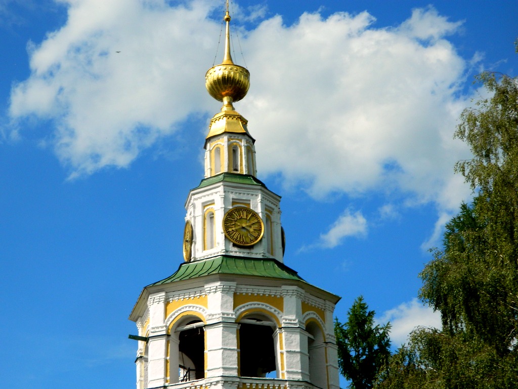 Куранты на колокольне Спасо-Преображенского собора в Угличе - Ольга Бузунова