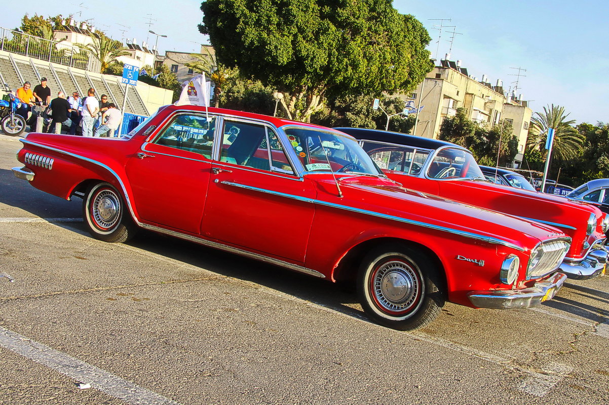 Plymouth Valiant встреча в Тель-Авиве - M Marikfoto