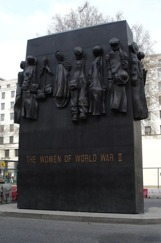 Памятник женщинам, погибшим во второй мировой... - Тамара Бедай 