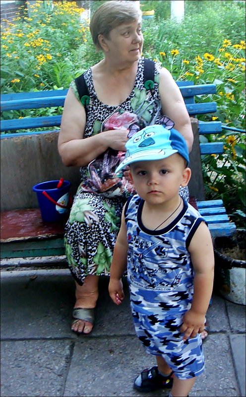 Детский мир. Дениска с бабушкой - Нина Корешкова