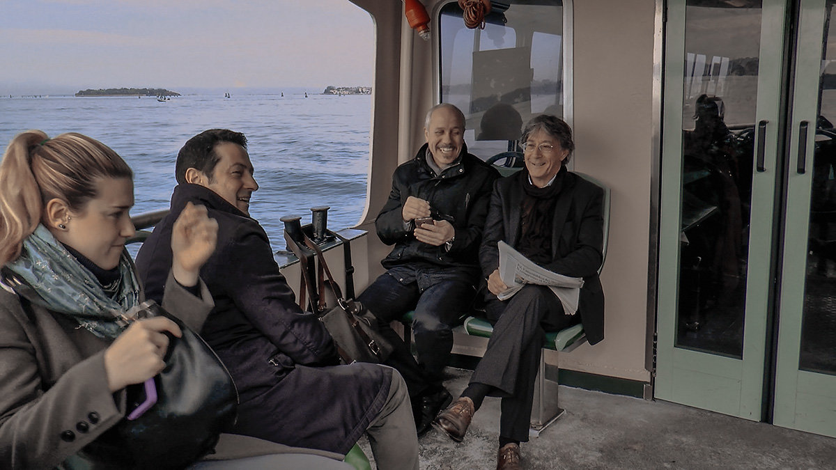 Venezia. Al mattino a poppa di vaparetto. - Игорь Олегович Кравченко