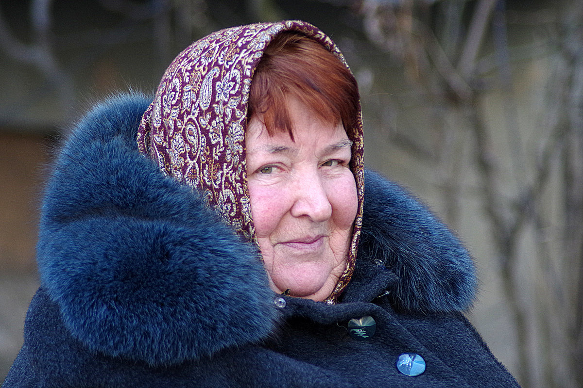 портрет пожилой женщины - юрий иванов