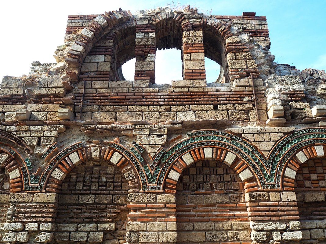 Несебър Болгария Церковь Архангелов Михаила и Гавриила XIII век - wea *