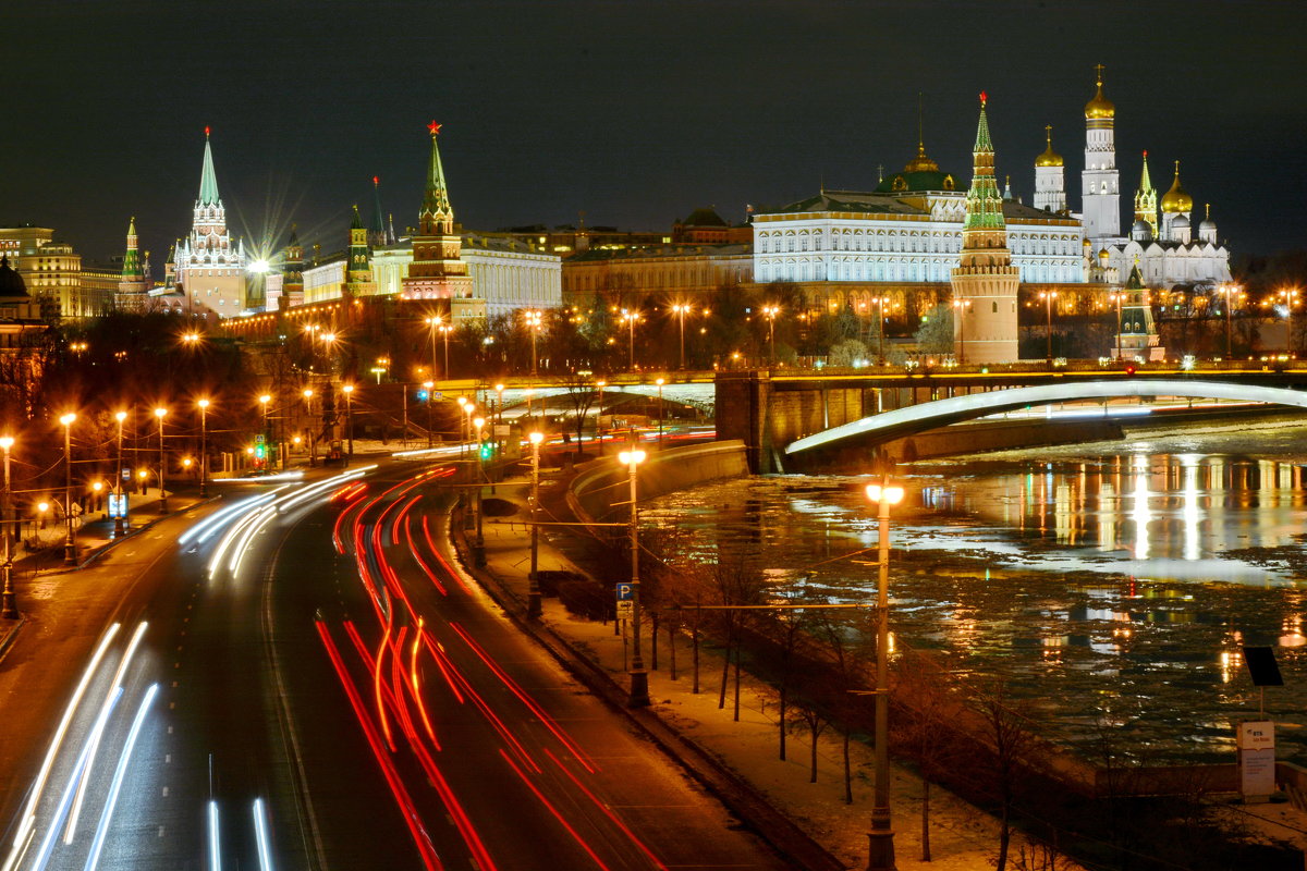 Москва Кремль зима ночь