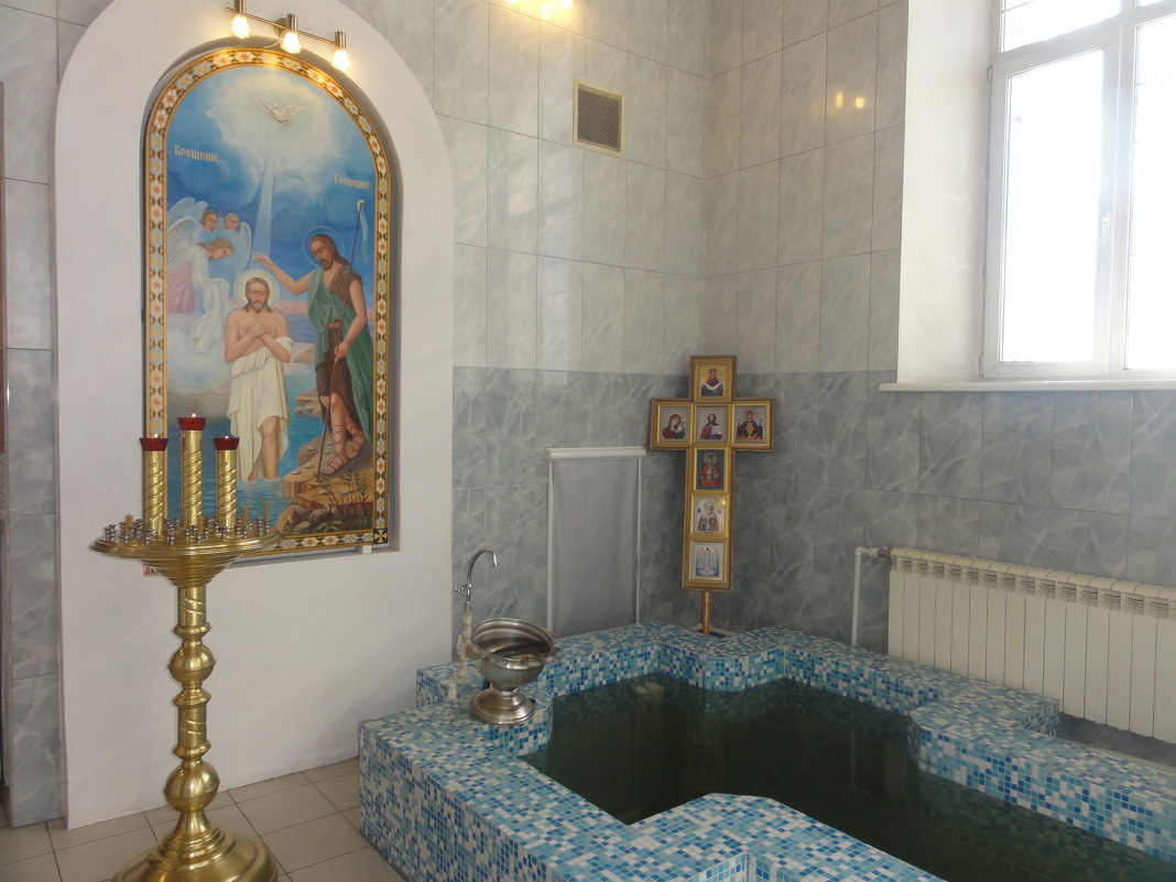 ...Баптистерий в храме Михаила Архангела - марина ковшова 