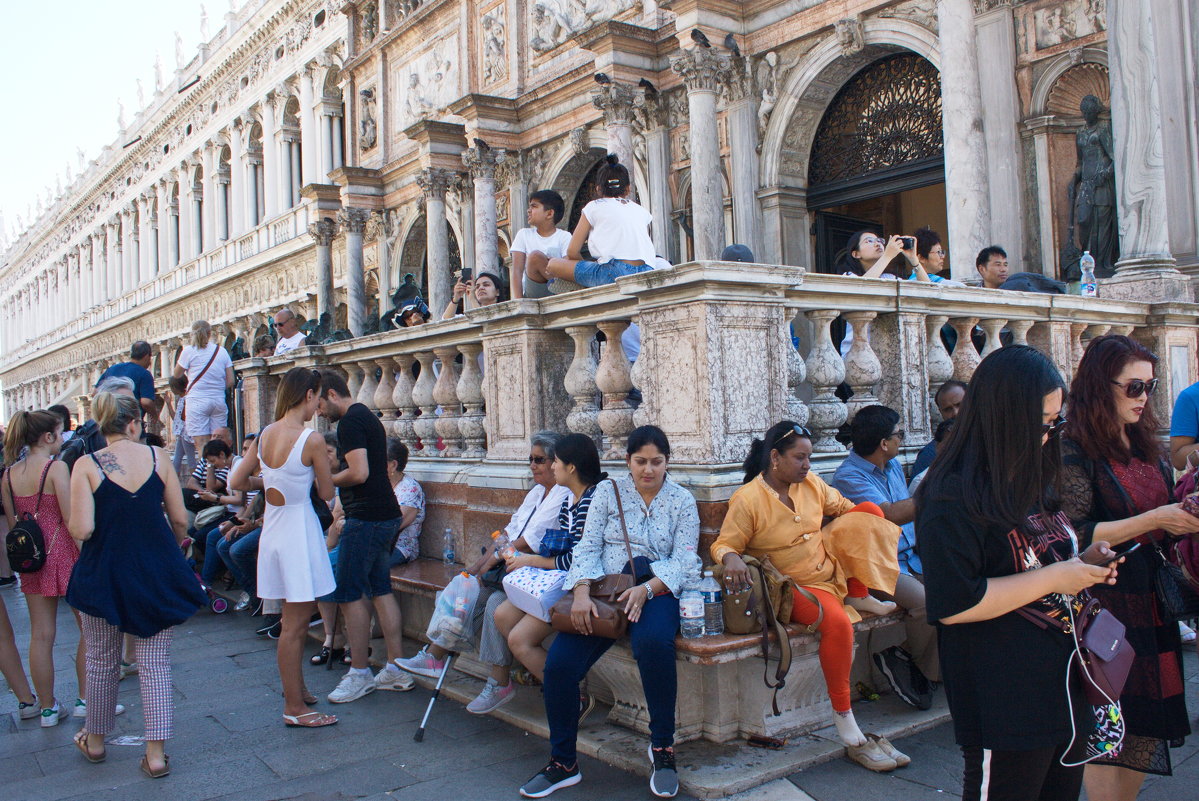 Площадь Святого Марка в Венеции. Массовое стрит-фото. - Лира Цафф