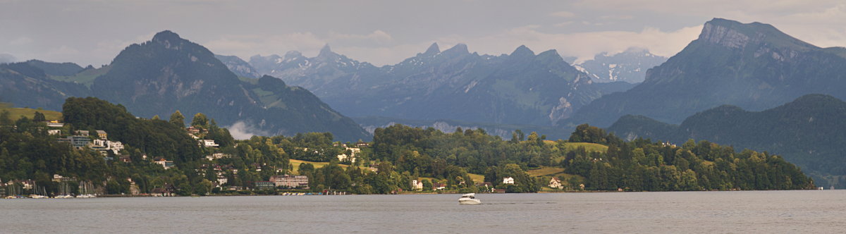 Фирвальштадтское озеро на фоне швейцарских Альп - Константин Тимченко