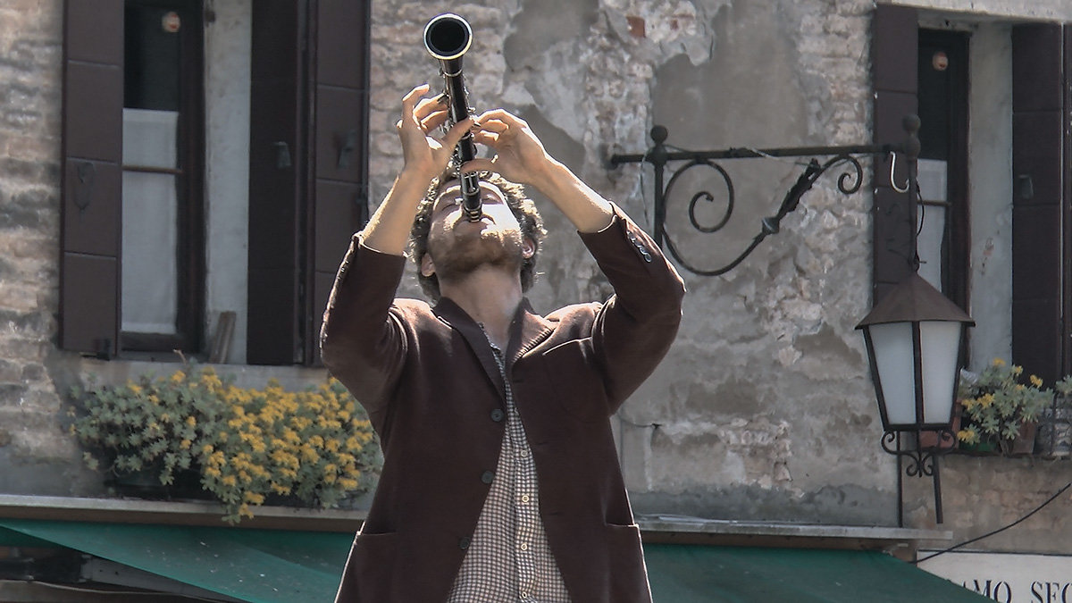 Venezia. Musicista di strada sul campo dei Frari. - Игорь Олегович Кравченко