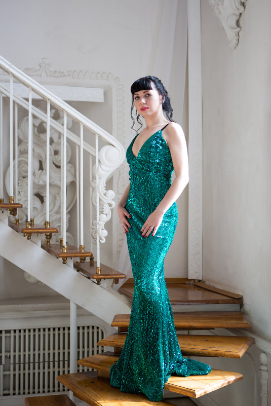 Девушка на лестнице - Valentina Zaytseva