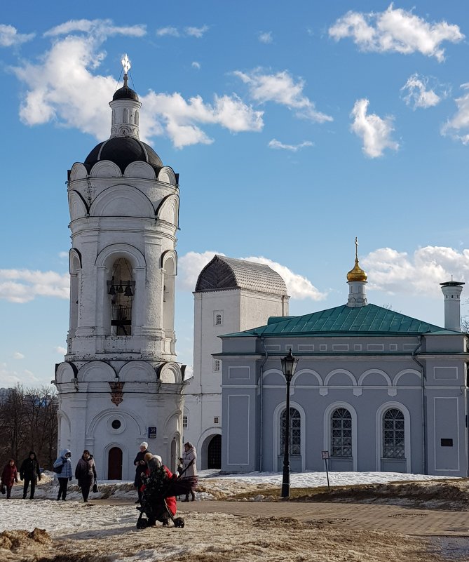 Москва, Коломенское. Церковь святого Георгия Победоносца (XVI в) - Генрих 