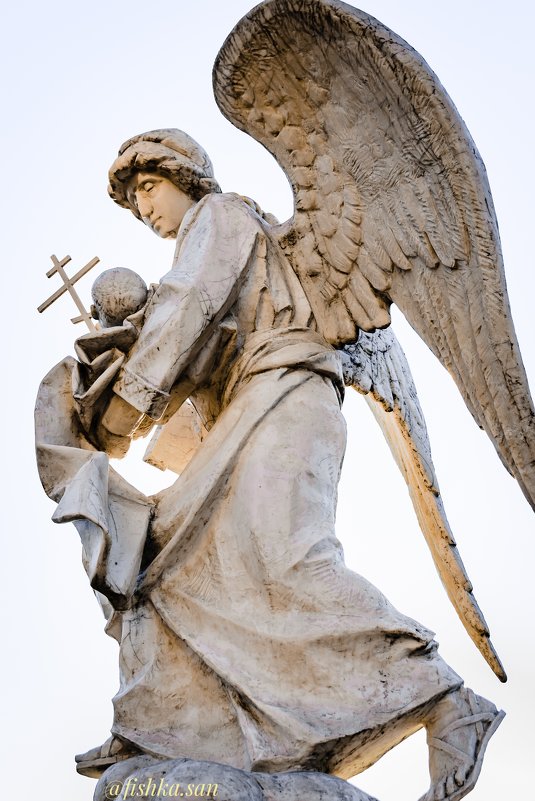 Скульптура ангела в храме рождества Христова Краснодар. - Ирина Комолова