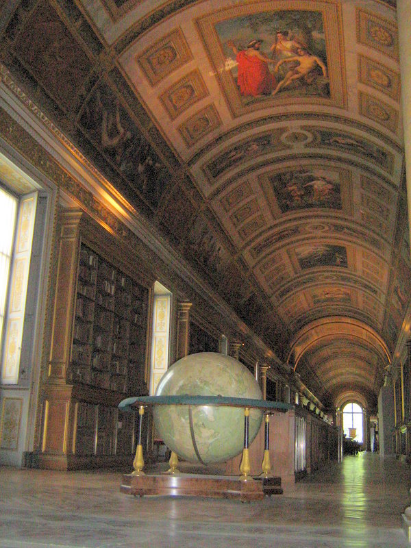 Библиотека дворца Фонтебло - Гала 