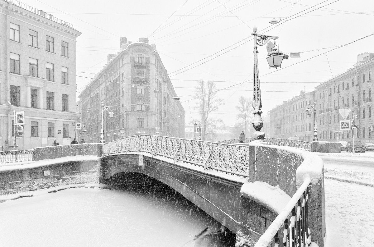 Снегопад в Питере. Демидов мост. - Григорий Евдокимов