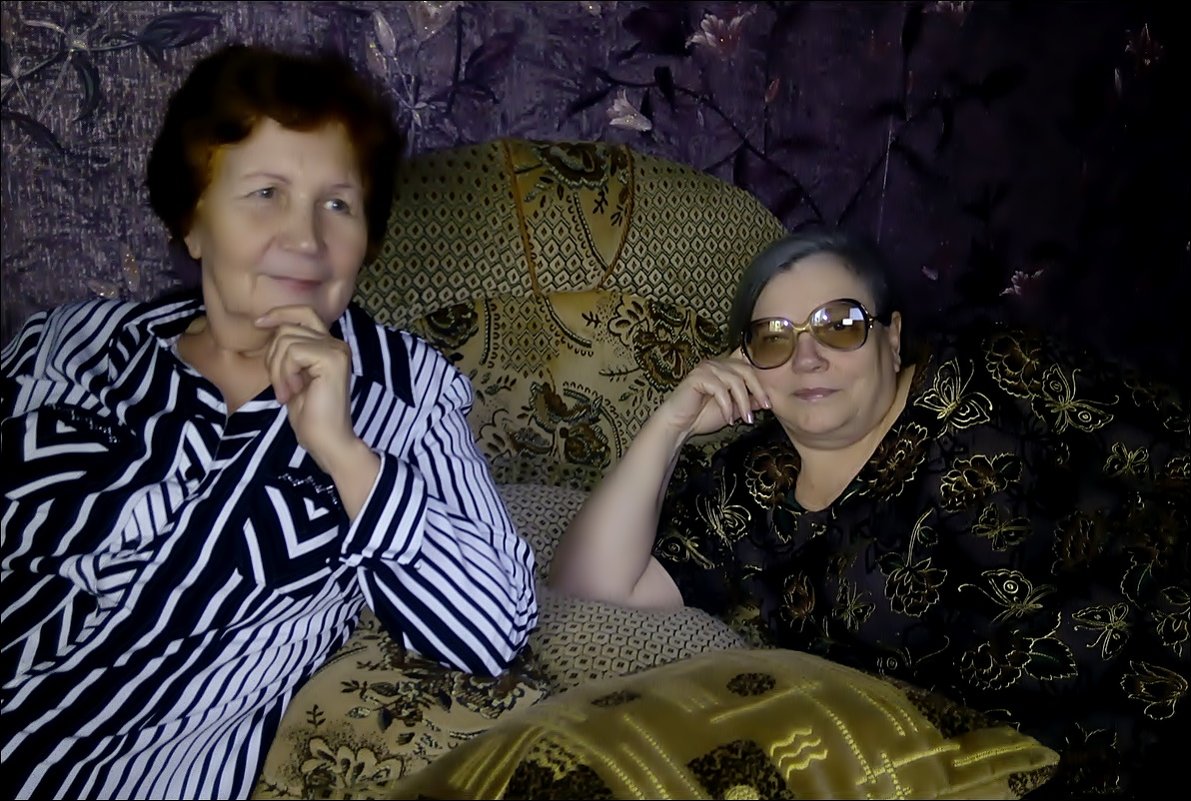 Две бабушки - Нина Корешкова