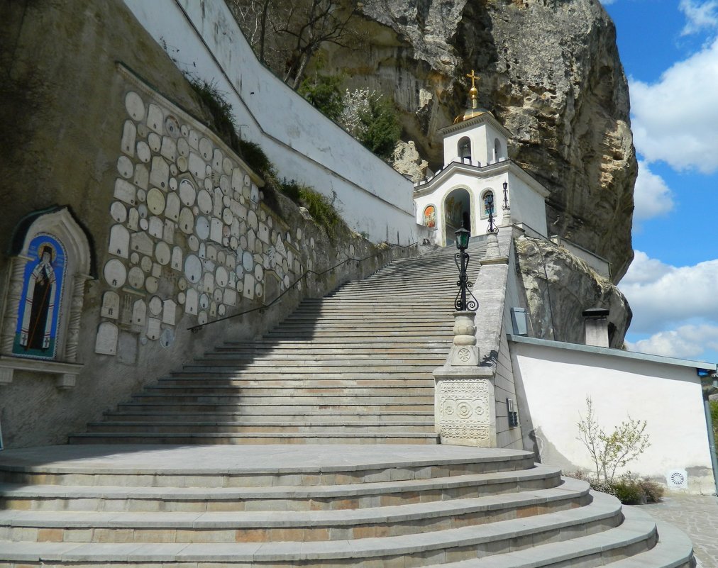 Свято-Успенский монастырь — главная пещерная обитель Крыма! - ирина 