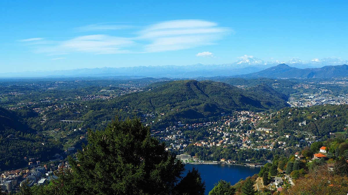 Lago di Como Oзеро Комо, город Como Италия - wea *