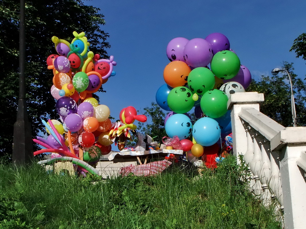 Разноцветные шары - Иосиф Короткий