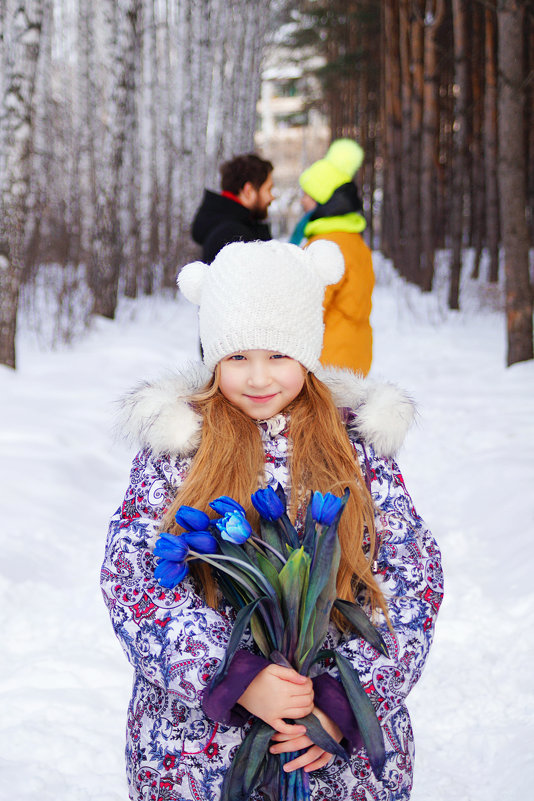 Девочка с тюльпанами :) - Анастасия Сапронова