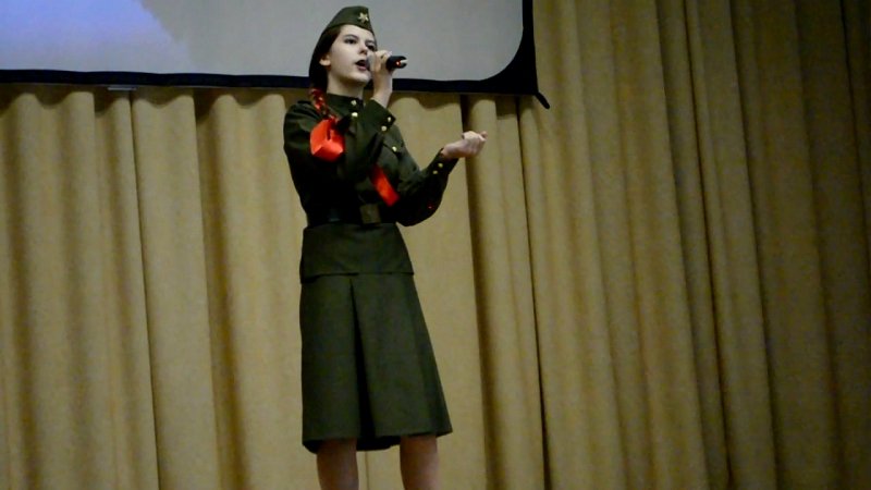 Выступление Марьяны 9 Мая в школе - aleks50 