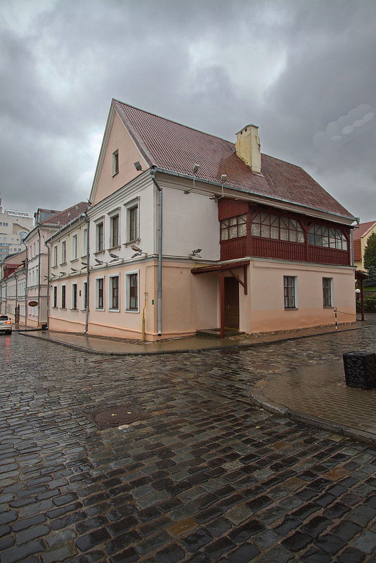 Дождь в старом городе - M Marikfoto