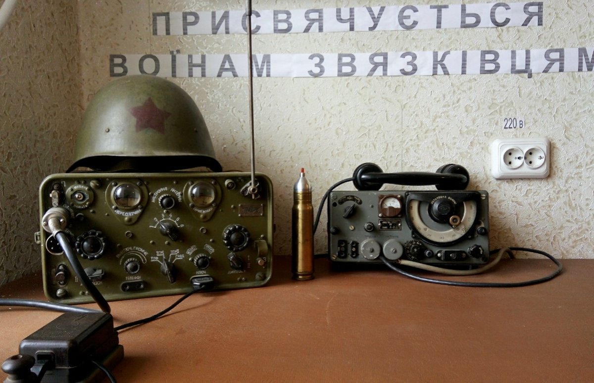 Советские военные радиостанции - Владимир Бровко