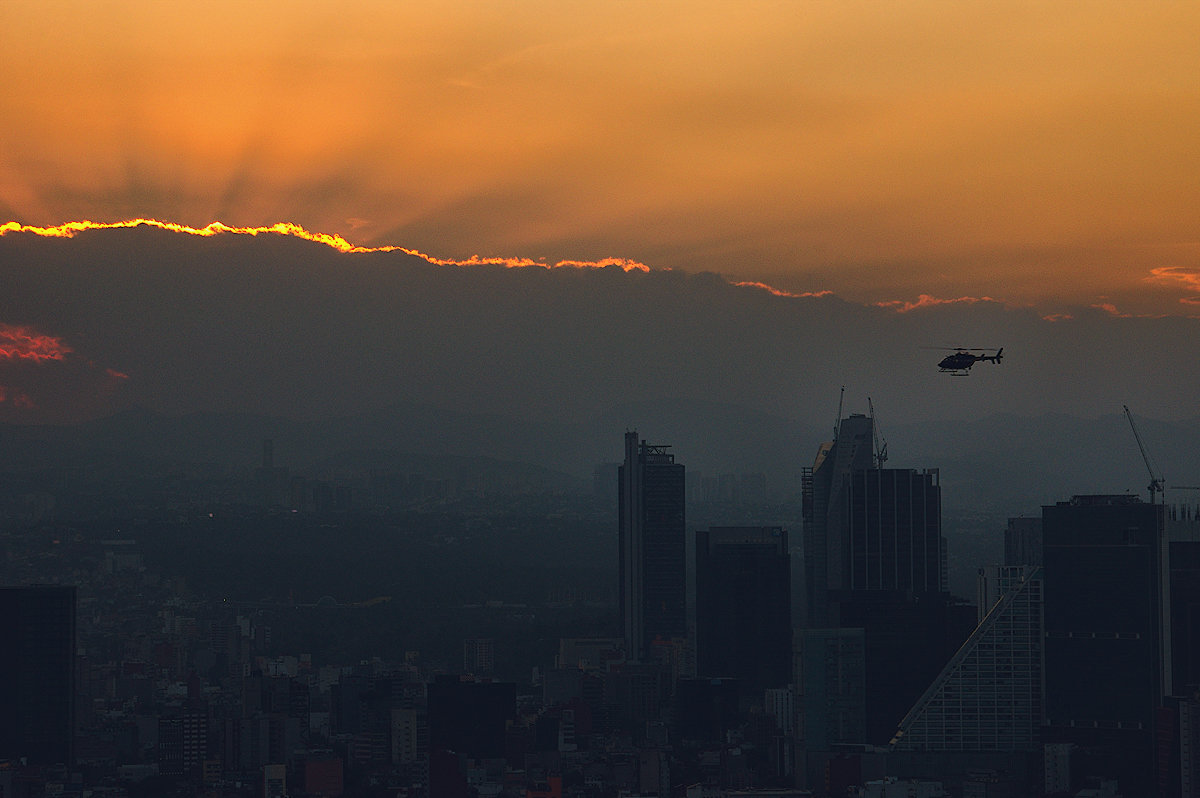 Закат, вид с Латиноамериканской башни, Мехико - Михаил Родионов