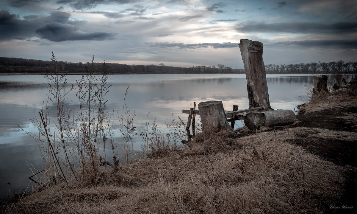 Вечерком на озере ... - Евгений Хвальчев