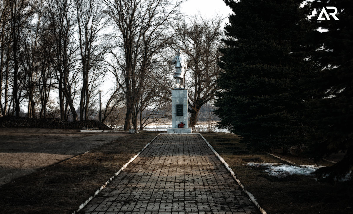 Памятник " Зои Космодемьянской" индустриал  - Александр Ребров