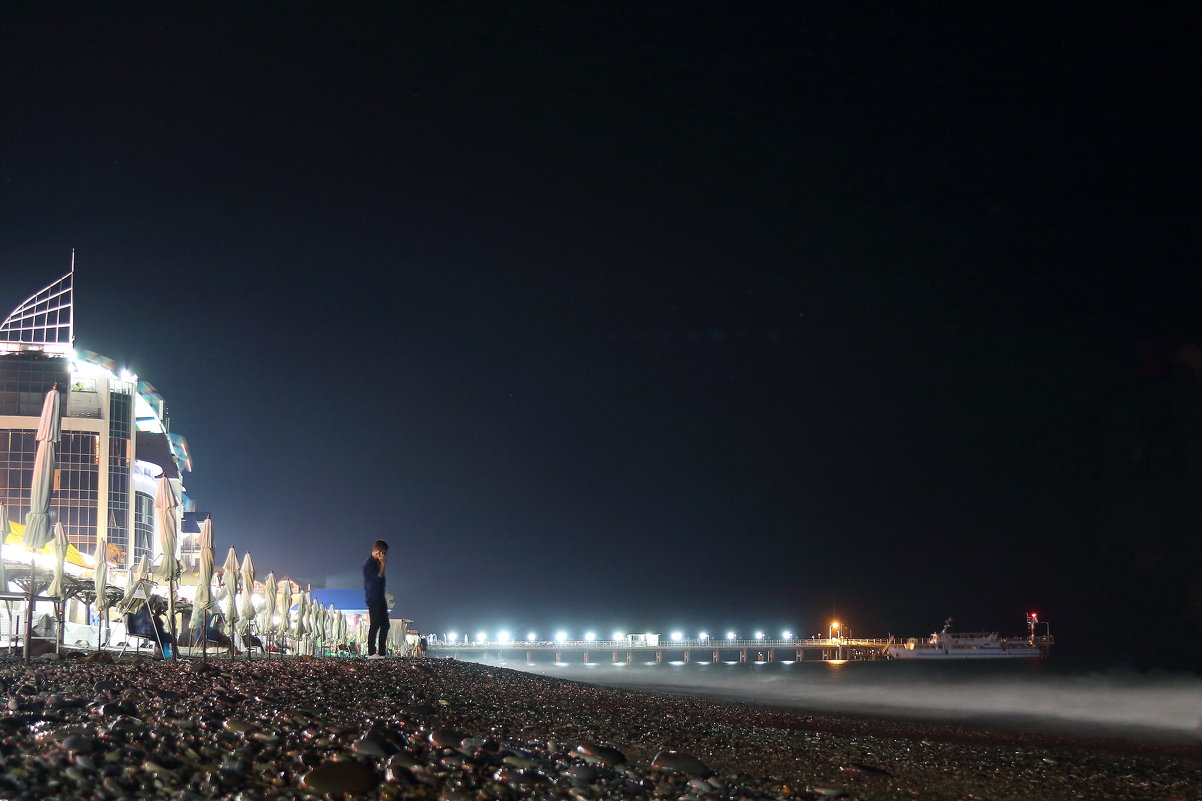 Ночной пляж Лазаревское