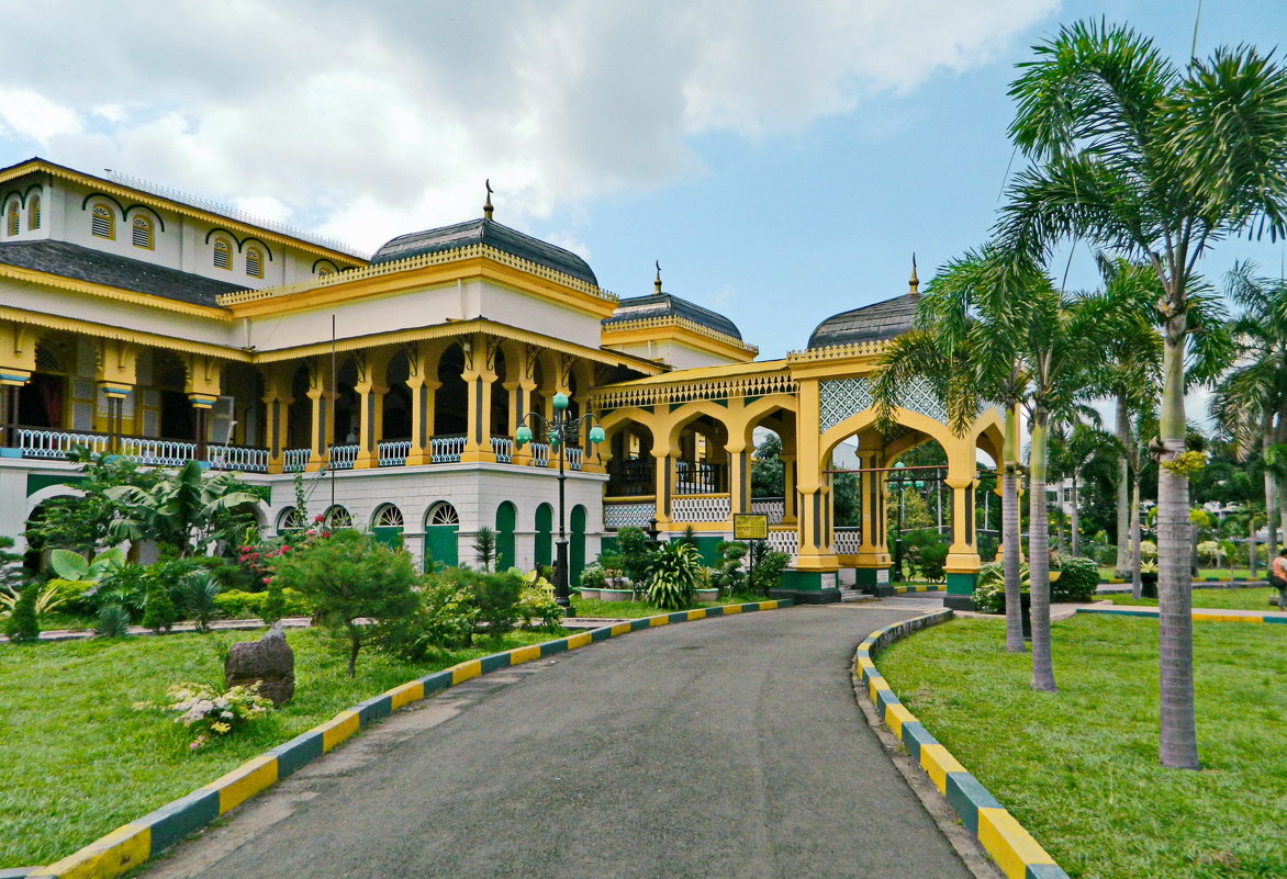 Султанский дворец Istana Maymun - Андрей K.