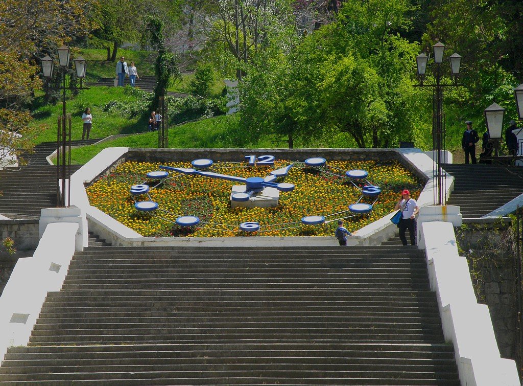 Цветочные часы на Синопской лестнице - Александр Рыжов