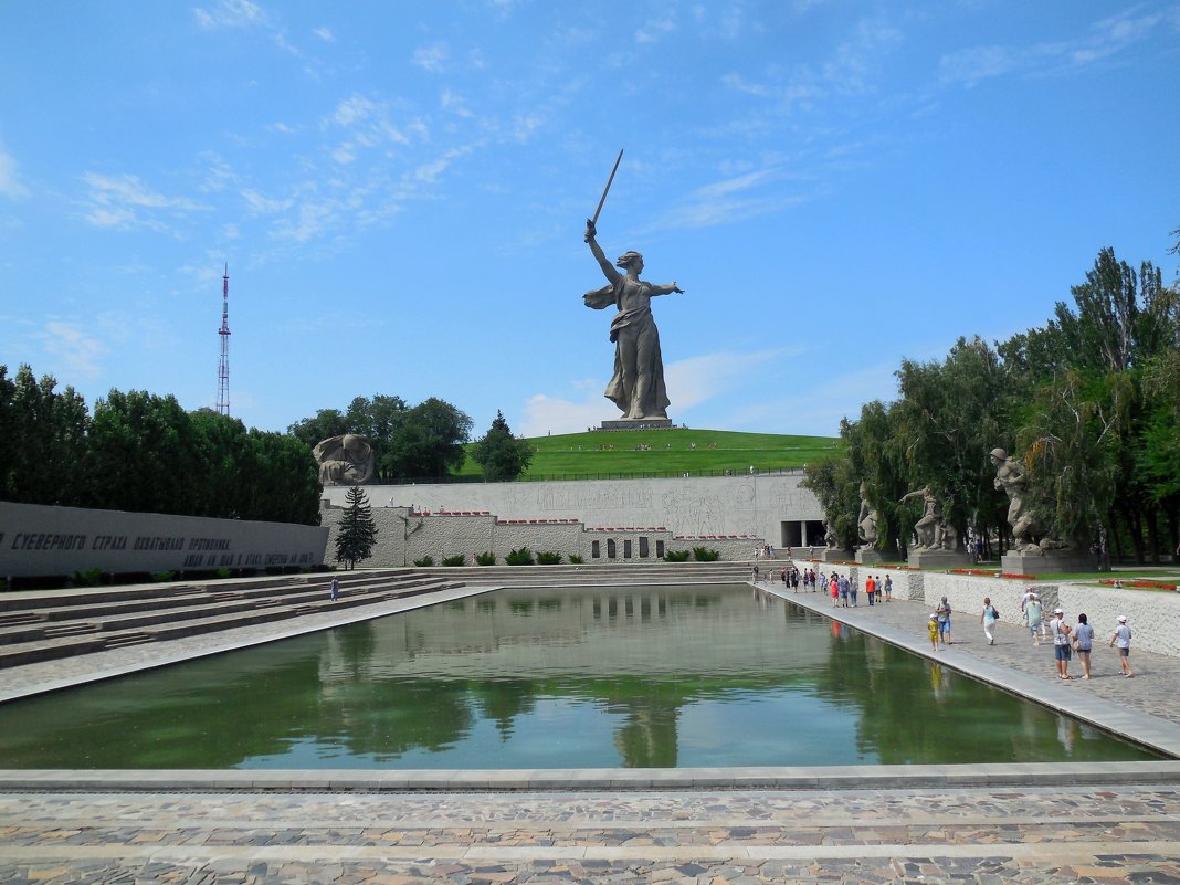 мамаев курган площадь скорби