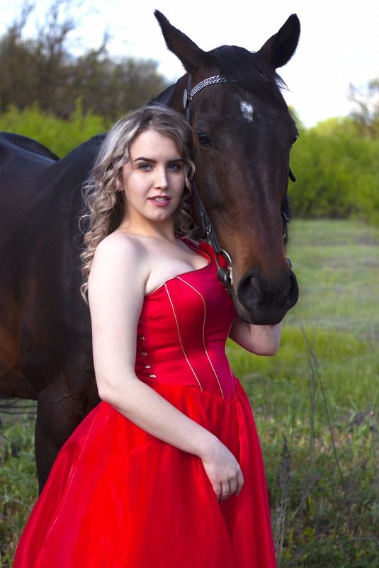 Девушка с лошадью - Мария 