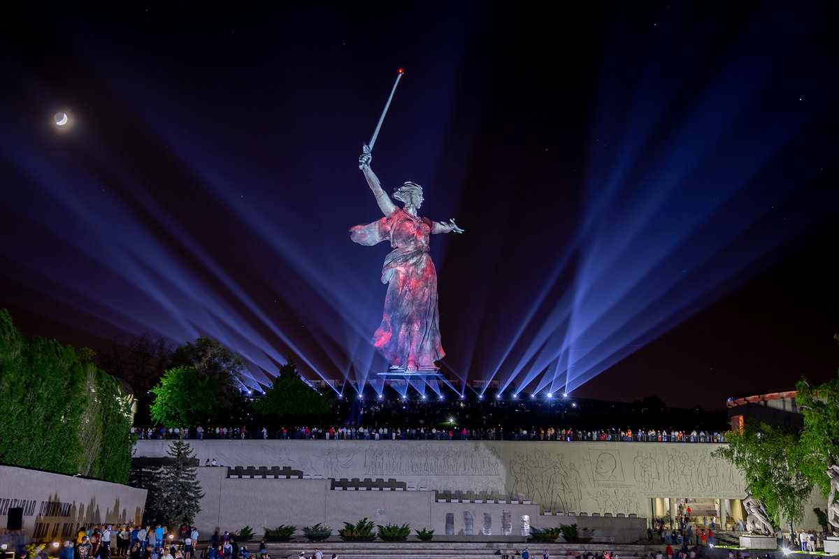 9 Мая 2019 г. лазерное шоу на Мамаевом кургане «Свет Великой Победы» - Наталья Кузнецова