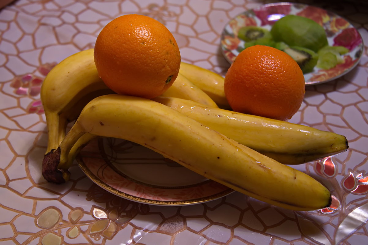Бананы и апельсины - Анатолий Чикчирный