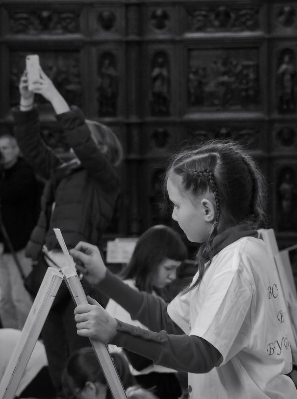 дети рисуют в Исаакиевском соборе - sv.kaschuk 