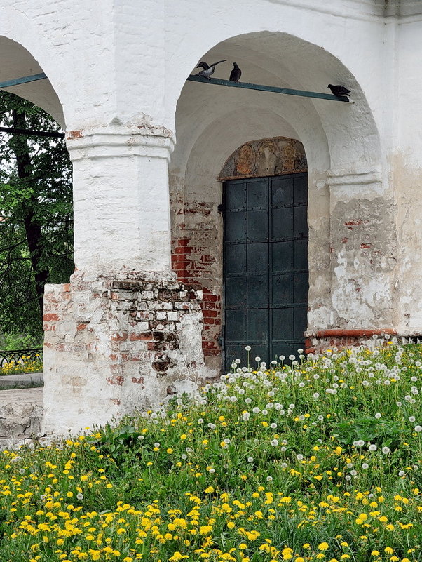 Уголок старого Ярославля, возле церкви Николы Рубленый Город - Николай Белавин