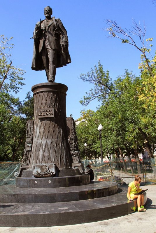 Памятник В.Г.Шухову на Сретенском бульваре - Игорь Белоногов