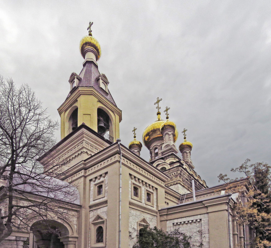 Храм Архангела Михаила в Алупке. - ИРЭН@ .