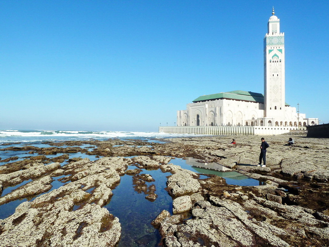 Касабланка. Мечеть Хасана второго, на берегу океана. - Murat Bukaev 