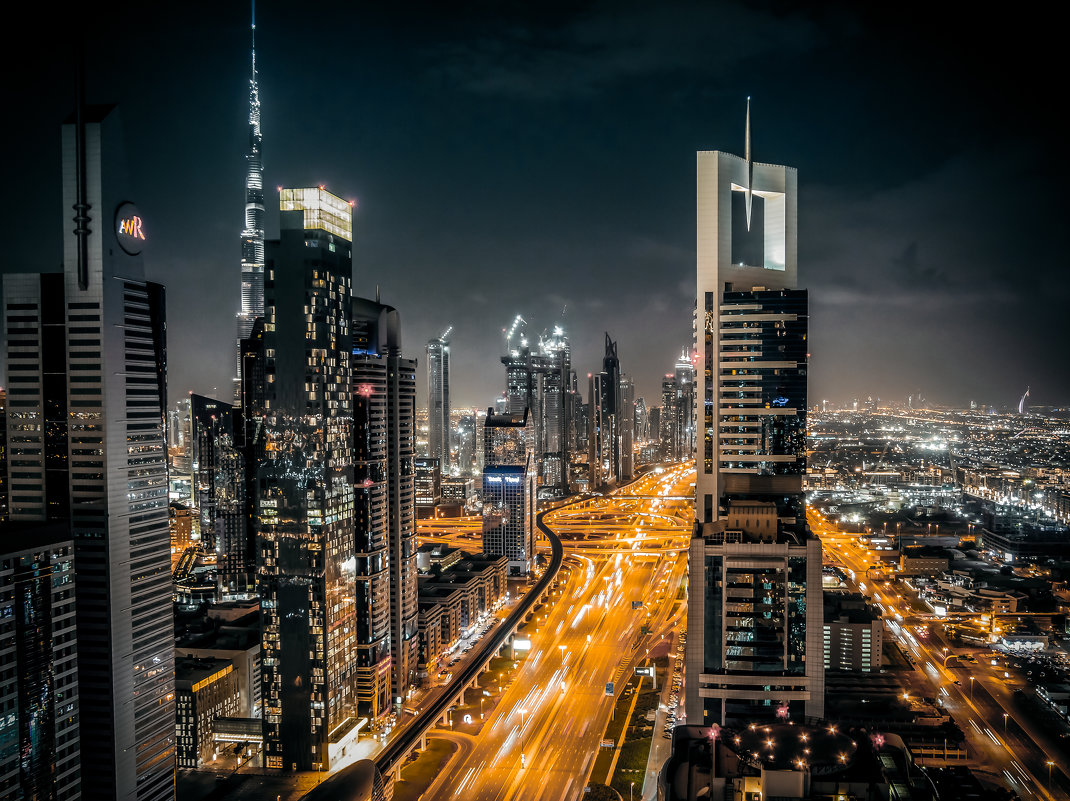 View of the modern city of Dubai. - Евгений Бубнов