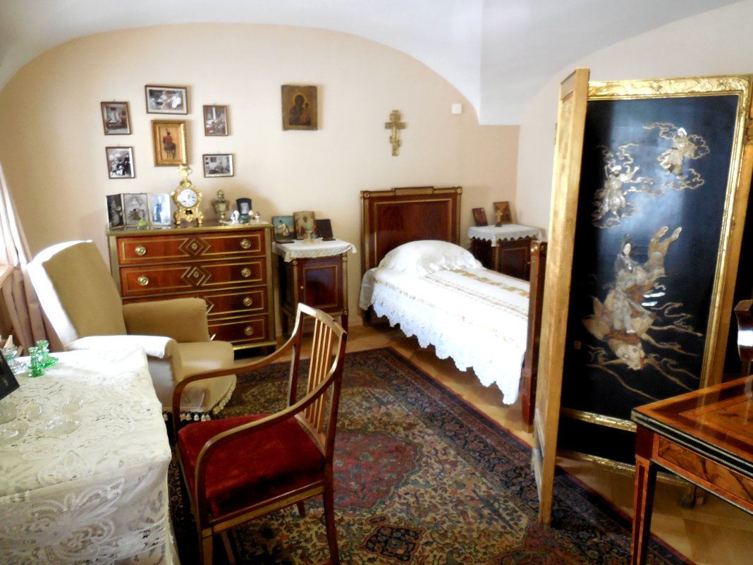 Спальня Александра III и Марии Фёдоровны - Надежда 