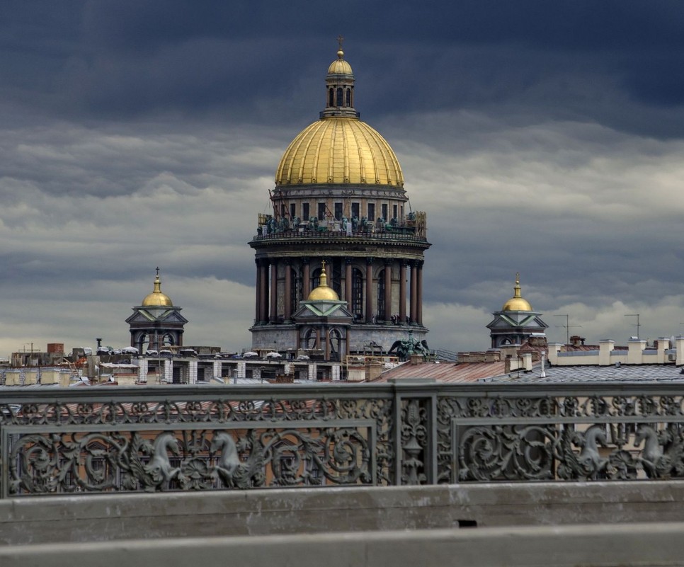 ***** - Сергей Комолов