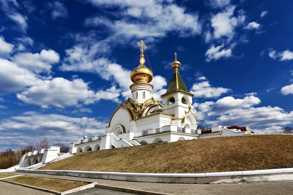 Спасо Преображенский собор в Хабаровске зимой