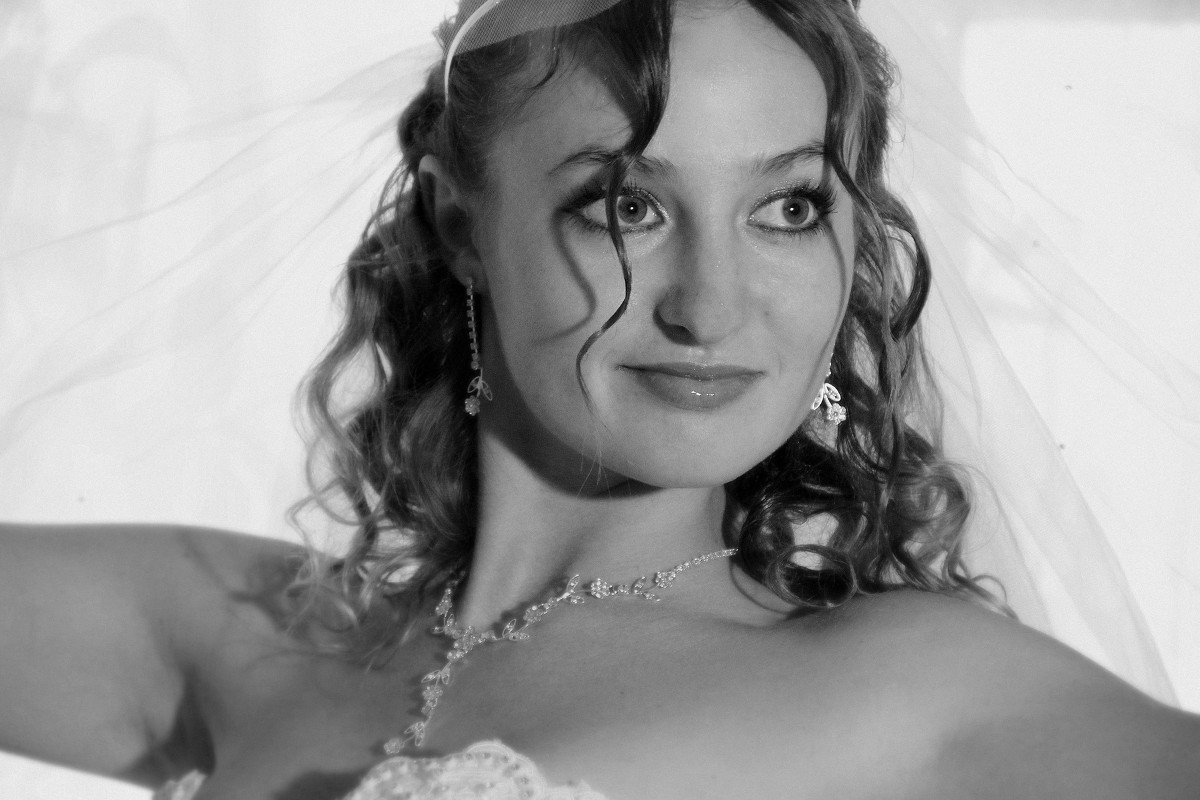 Beautiful bride - Olga Lepesko