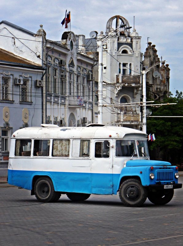 Автобус из прошлого - Андрей Ананьев 